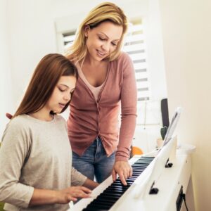 ピアノ教室はお金がかかる？月謝が払えない、教材が買えない時の対処法は？